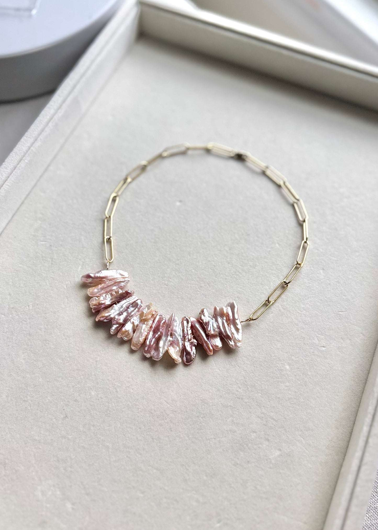 Soft Glow Pearl Collar Necklace