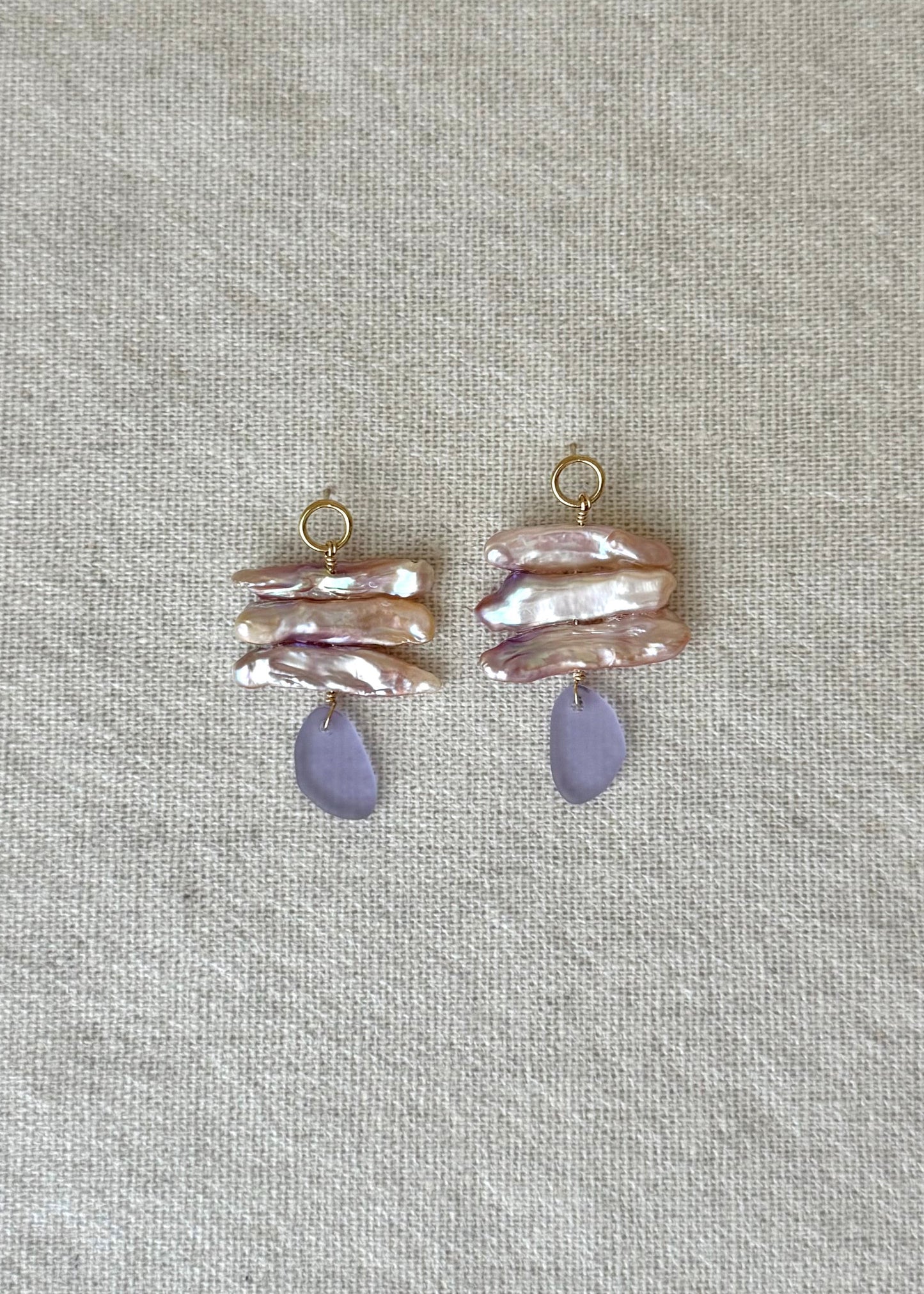 Dusk Light Pearl Earrings