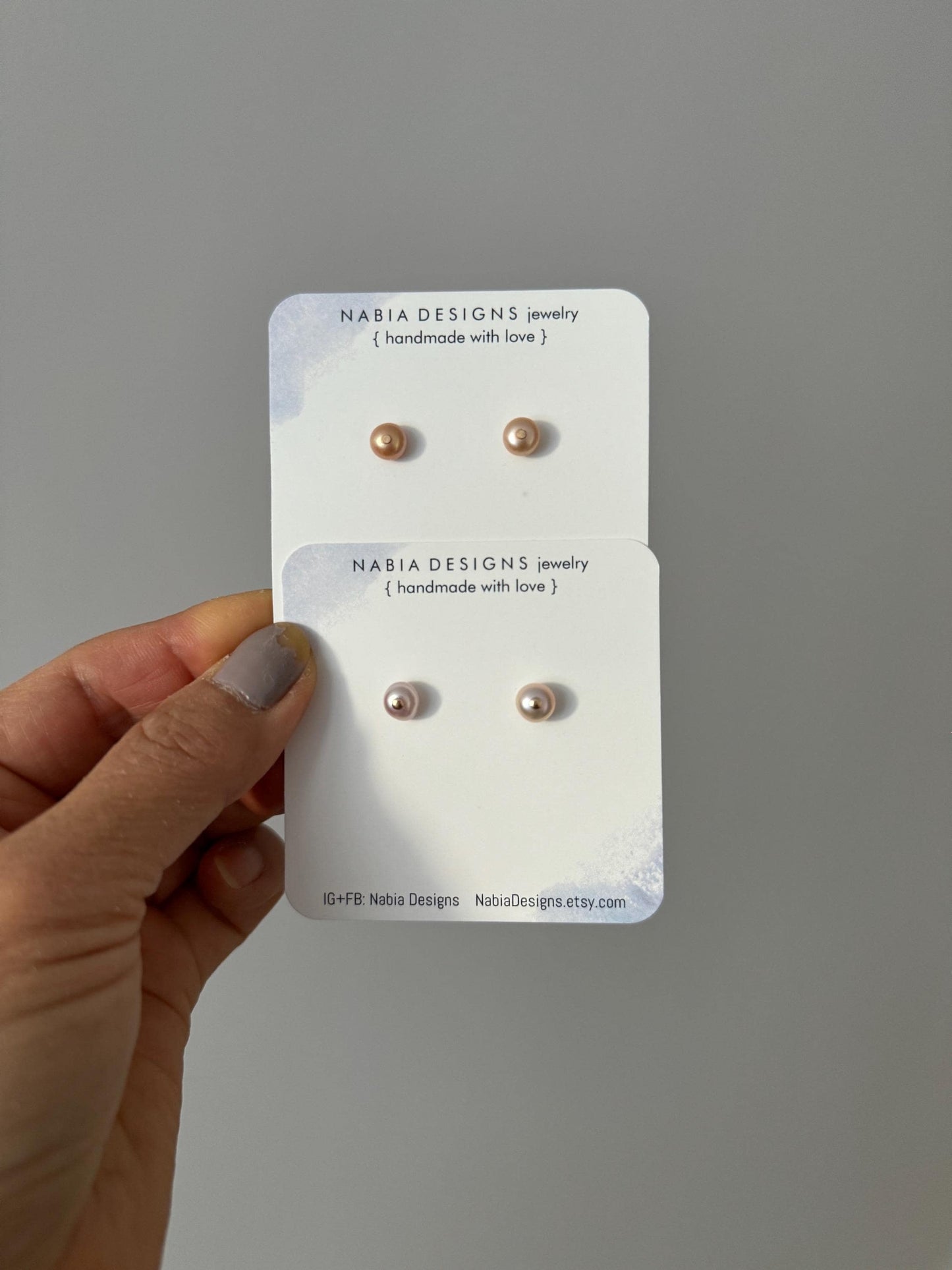 Pearl and Gold Post Earrings: adorable fresh water pearl beads and 14k gold filled flat head post and earring backings